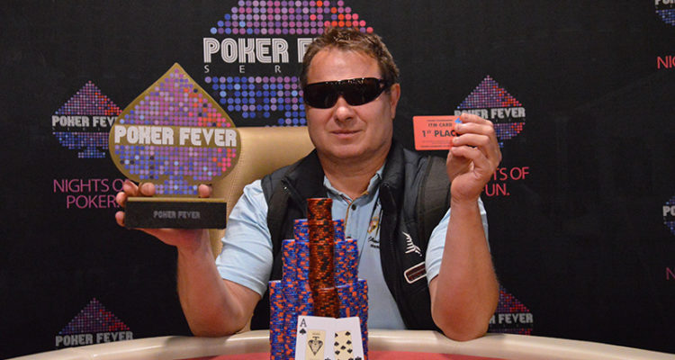Jaroslav Peter with the trophy for winning the Main Event of the Poker Fever CUP Special.